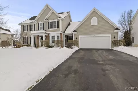 17 Post Side Ln, Pittsford, NY 14534