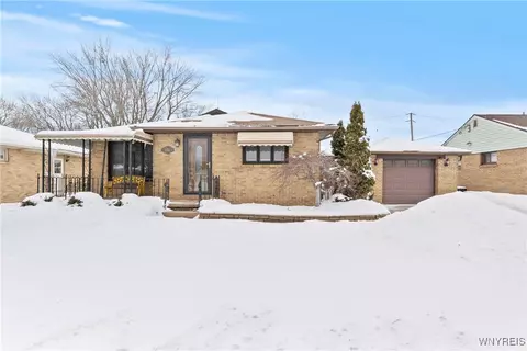846 George Urban Blvd, Cheektowaga, NY 14225