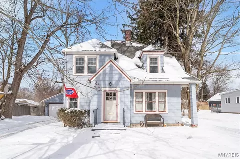 290 Girard Ave, Aurora, NY 14052