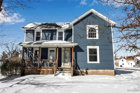200 Pleasant St, Ridgeway, NY 14103