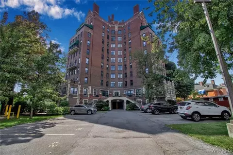 800 W Ferry St #2AA, Buffalo, NY 14222