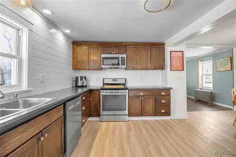 Kitchen - 5529 Tonawanda Creek Rd, Pendleton, NY 14120 photo 1 of 2