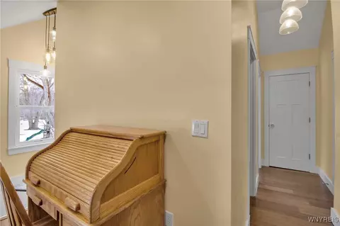 Entry Way - 5529 Tonawanda Creek Rd, Pendleton, NY 14120 photo 8 of 8
