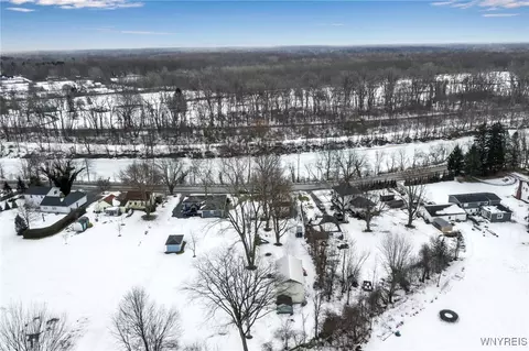 View/Area - 5529 Tonawanda Creek Rd, Pendleton, NY 14120 photo 3 of 5