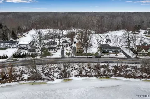 View/Area - 5529 Tonawanda Creek Rd, Pendleton, NY 14120 photo 5 of 5