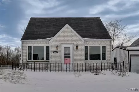 127 Southern Pkwy, Cheektowaga, NY 14225