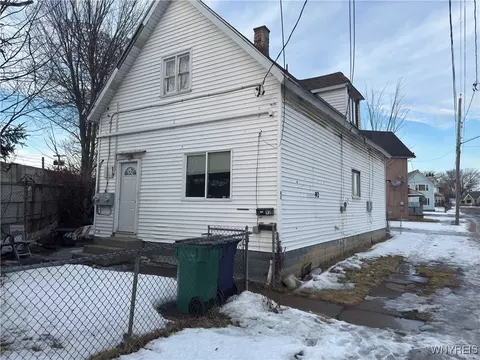 92 Metcalfe St, Buffalo, NY 14206