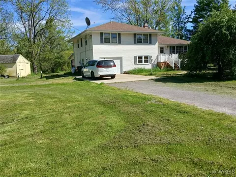 7974 Tonawanda Creek Rd, Royalton, NY 14094