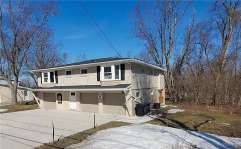 6428 Milestrip Rd, Orchard Park, NY 14127