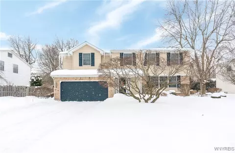 87 Woodshire N, Amherst, NY 14068