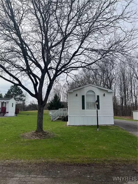 63 Green Valley Ests, Great Valley, NY 14741