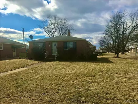 33 Nagel Dr, Cheektowaga, NY 14225