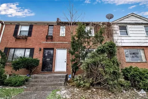 7 Bennett Vlg, Buffalo, NY 14214