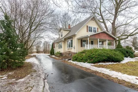 3600 Upper Mountain Rd, Cambria, NY 14132