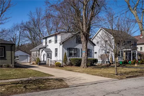 84 Fruehauf Ave, Amherst, NY 14226