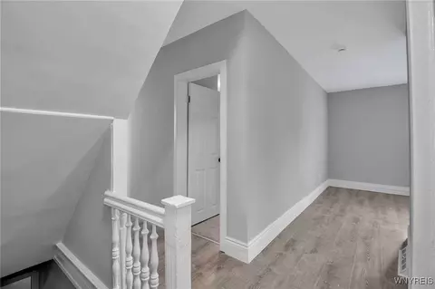 Entry Way - 413 14th St, Buffalo, NY 14213 photo 4 of 8