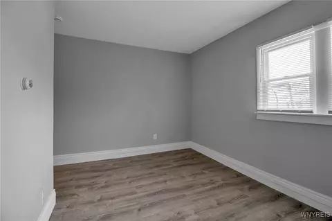 Bedroom - 413 14th St, Buffalo, NY 14213 photo 1 of 11