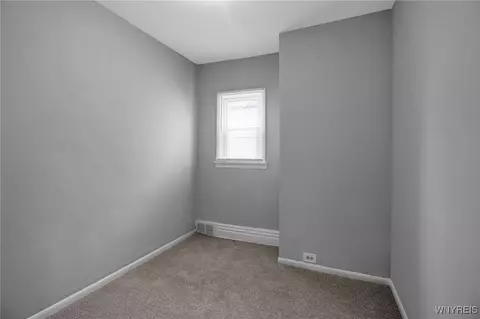 Bedroom - 413 14th St, Buffalo, NY 14213 photo 2 of 11