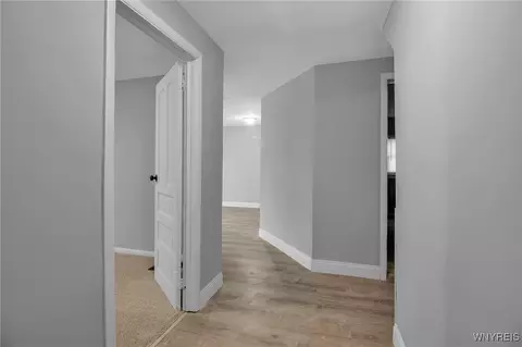 Entry Way - 413 14th St, Buffalo, NY 14213 photo 6 of 8