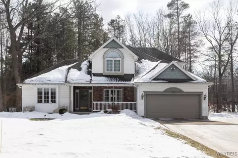 1120 Rice Rd, Elma, NY 14059