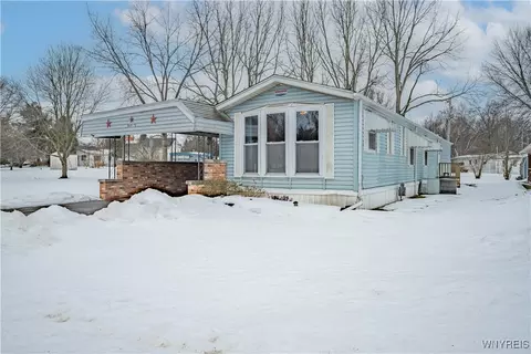 3880 Lockport Olcott Rd #1, Lockport, NY 14094