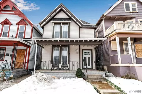 320 14th St, Buffalo, NY 14213