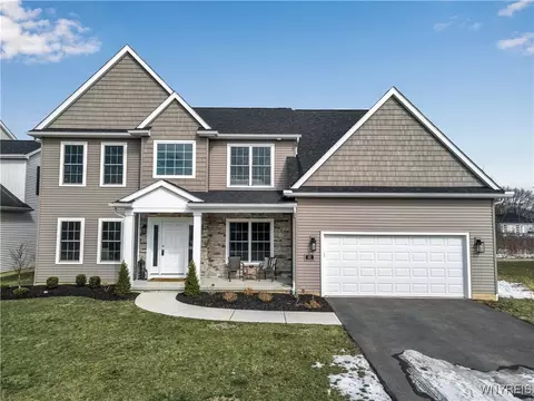 62 Gesel Ln, Amherst, NY 14221