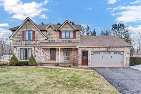 919 Virginia Dr, Alden, NY 14004