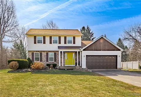 5024 Escarpment Dr, Cambria, NY 14094