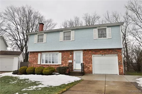 51 Leonard Dr, Depew, NY 14043