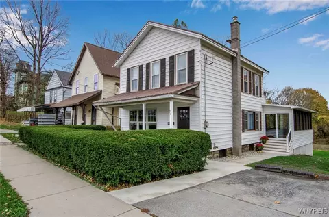 58 Market St, Attica, NY 14011