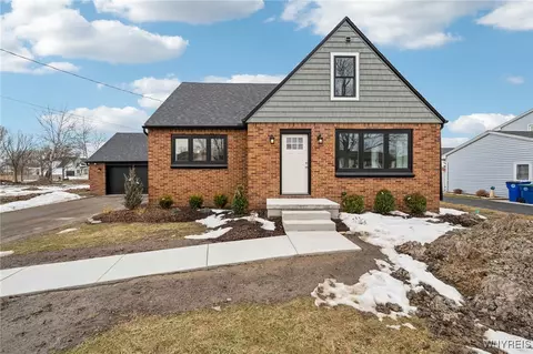420 New Rd, East Amherst, NY 14051