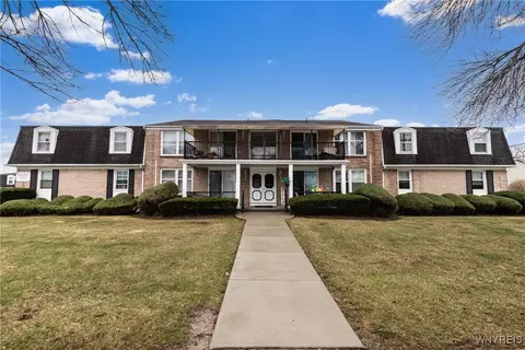 79 Henel Ave #4, Amherst, NY 14226