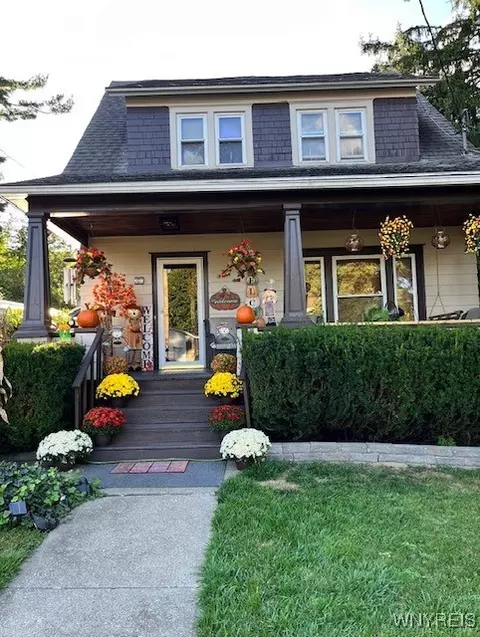 32 Ivy St, Jamestown, NY 14701