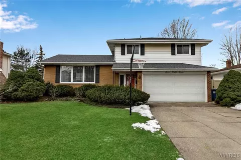 484 Fruitwood Ter, Amherst, NY 14221