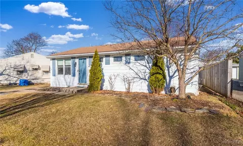 46 Fairhaven Dr, Cheektowaga, NY 14225