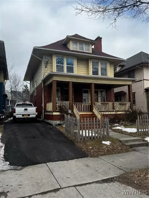 296 Humboldt Pkwy, Buffalo, NY 14214