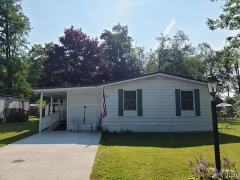 21 Bush Gdns, Marilla, NY 14004