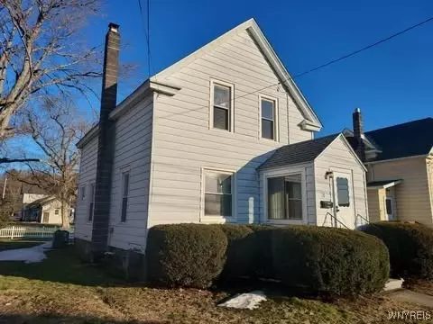 16 Pennsylvania Ave, Franklinville, NY 14737