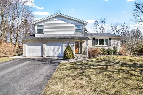 4595 Christian Dr, Clarence, NY 14031