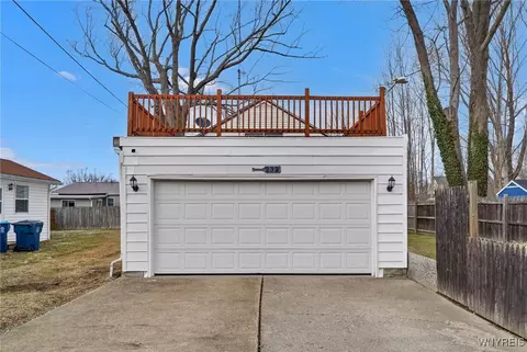 232 Kennedy Ave, Evans, NY 14006