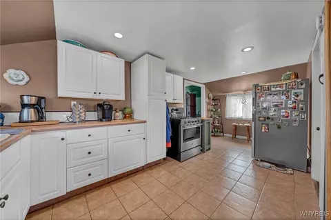 232 Kennedy Ave, Evans, NY 14006 photo 11