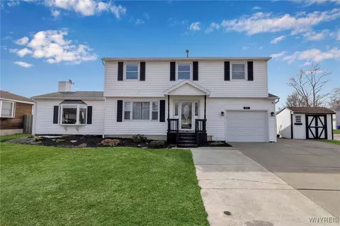 271 Carriage Park, West Seneca, NY 14224
