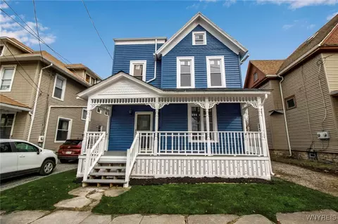38 Harvey Ave, Lockport, NY 14094