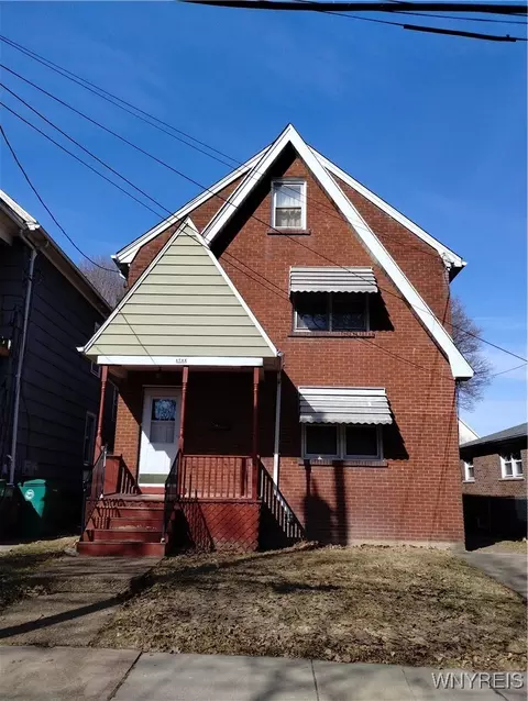 1744 Welch Ave, Niagara Falls, NY 14303