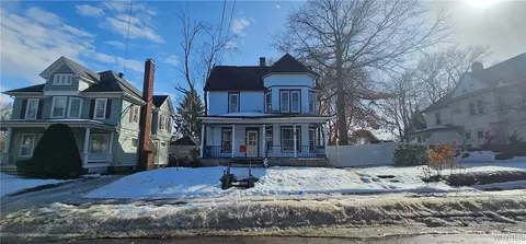 346 Crossman St, Jamestown, NY 14701
