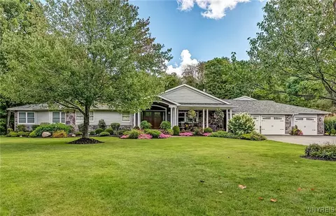 5633 Cole Rd, Orchard Park, NY 14127