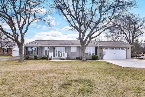 3863 W River Rd, Grand Island, NY 14072