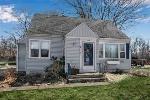 190 Covington Dr, Buffalo, NY 14220