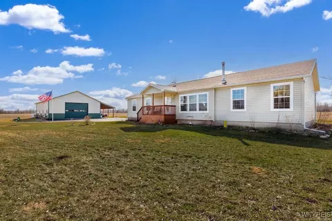 2600 Youngstown Wilson Rd, Porter, NY 14131